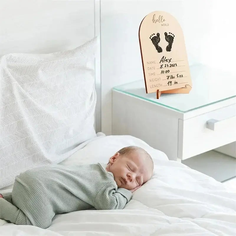 Wooden Baby Milestone Photo Prop for Newborn Memory Photos